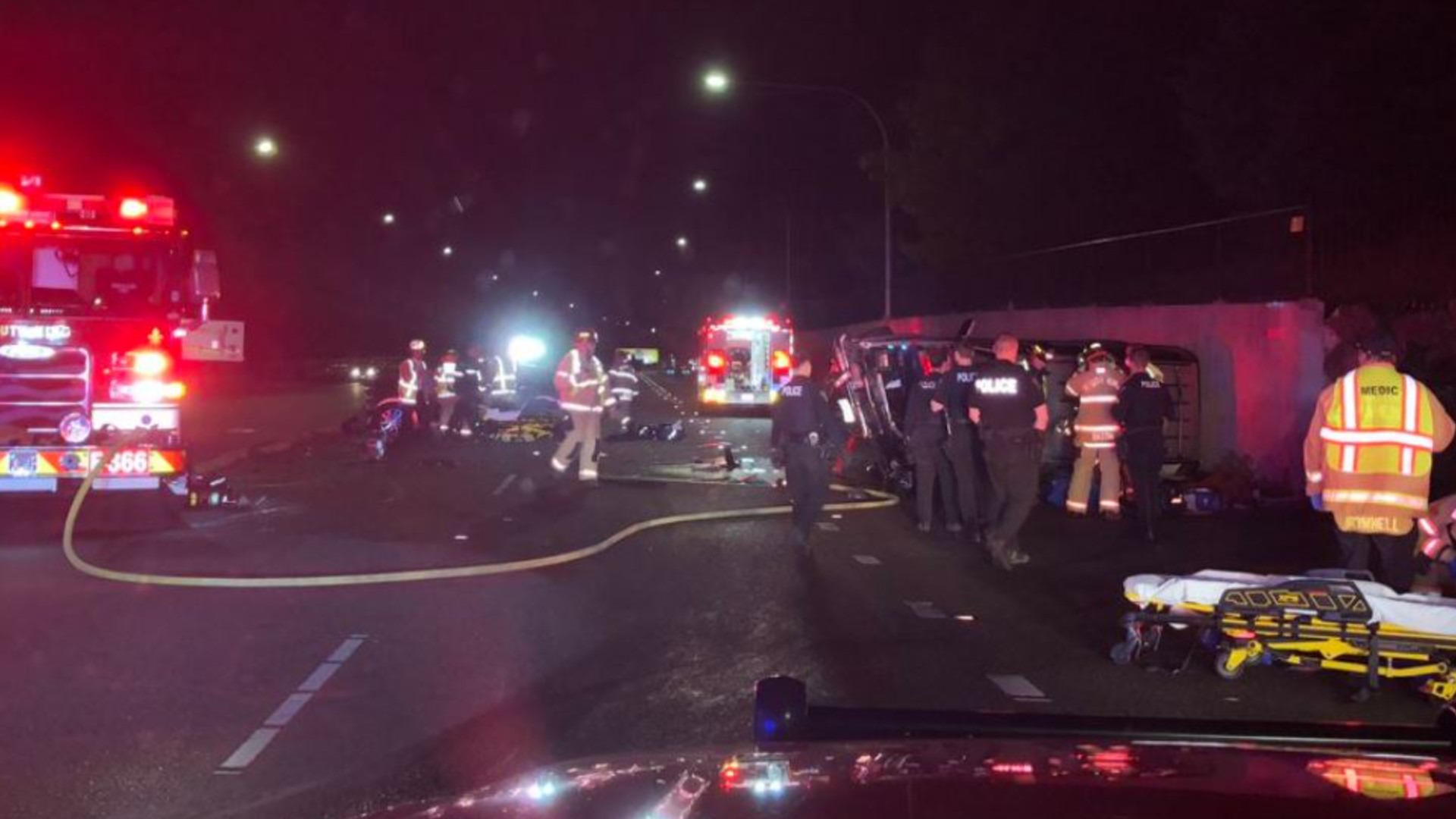 Crews respond to serious crash in Federal Way