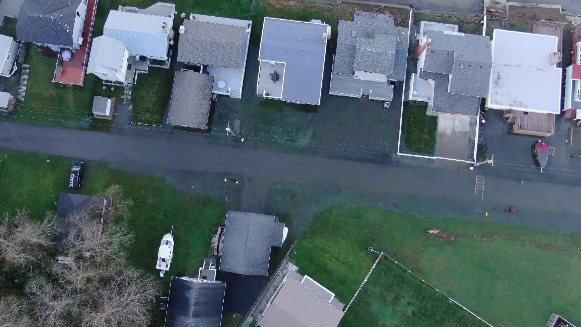 Around 165,000 still without power Wednesday night after high winds ...