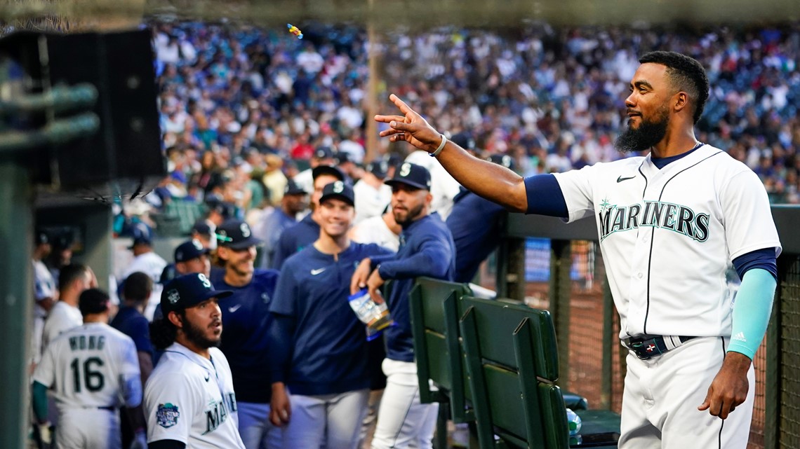 Mariners use early homers, strong start by Luis Castillo to top Nationals  8-4