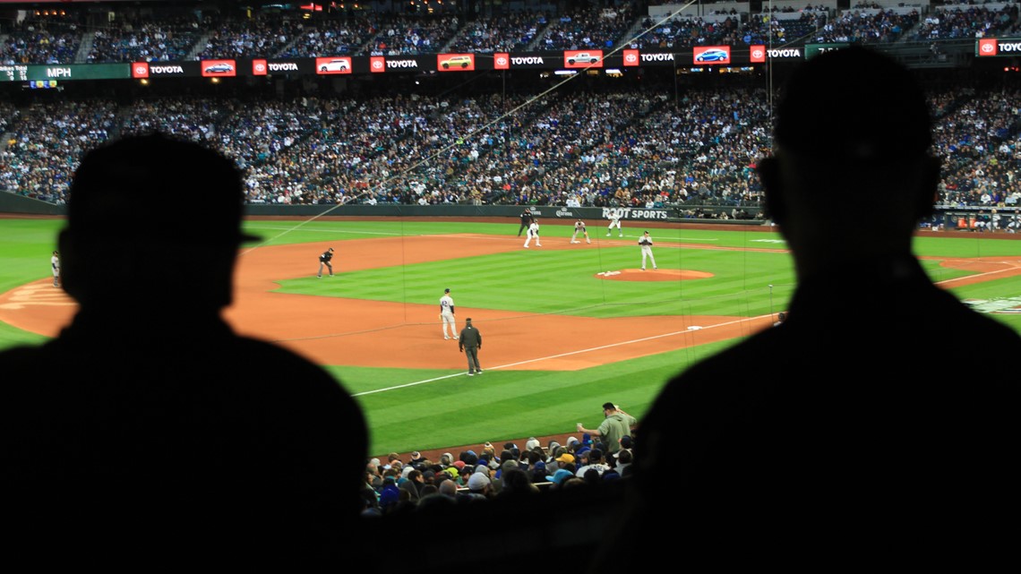 51 Days until Mariners Opening Day! Looking back at two great #51's