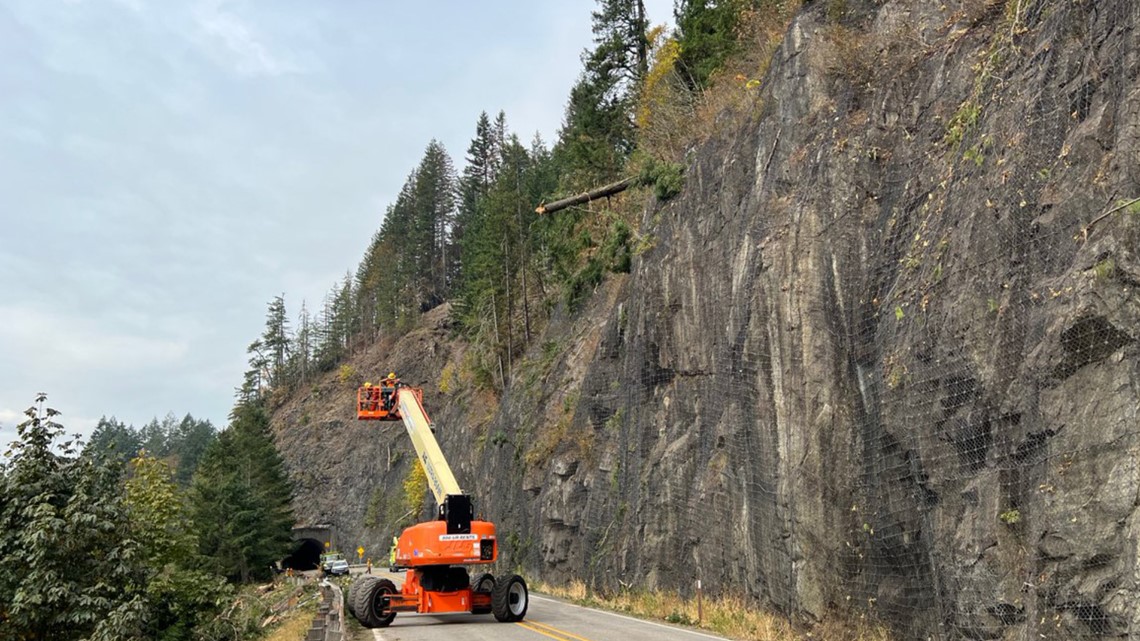 Bolt Creek Fire: US 2 between Index, Skykomish could reopen Saturday - Vimarsana News