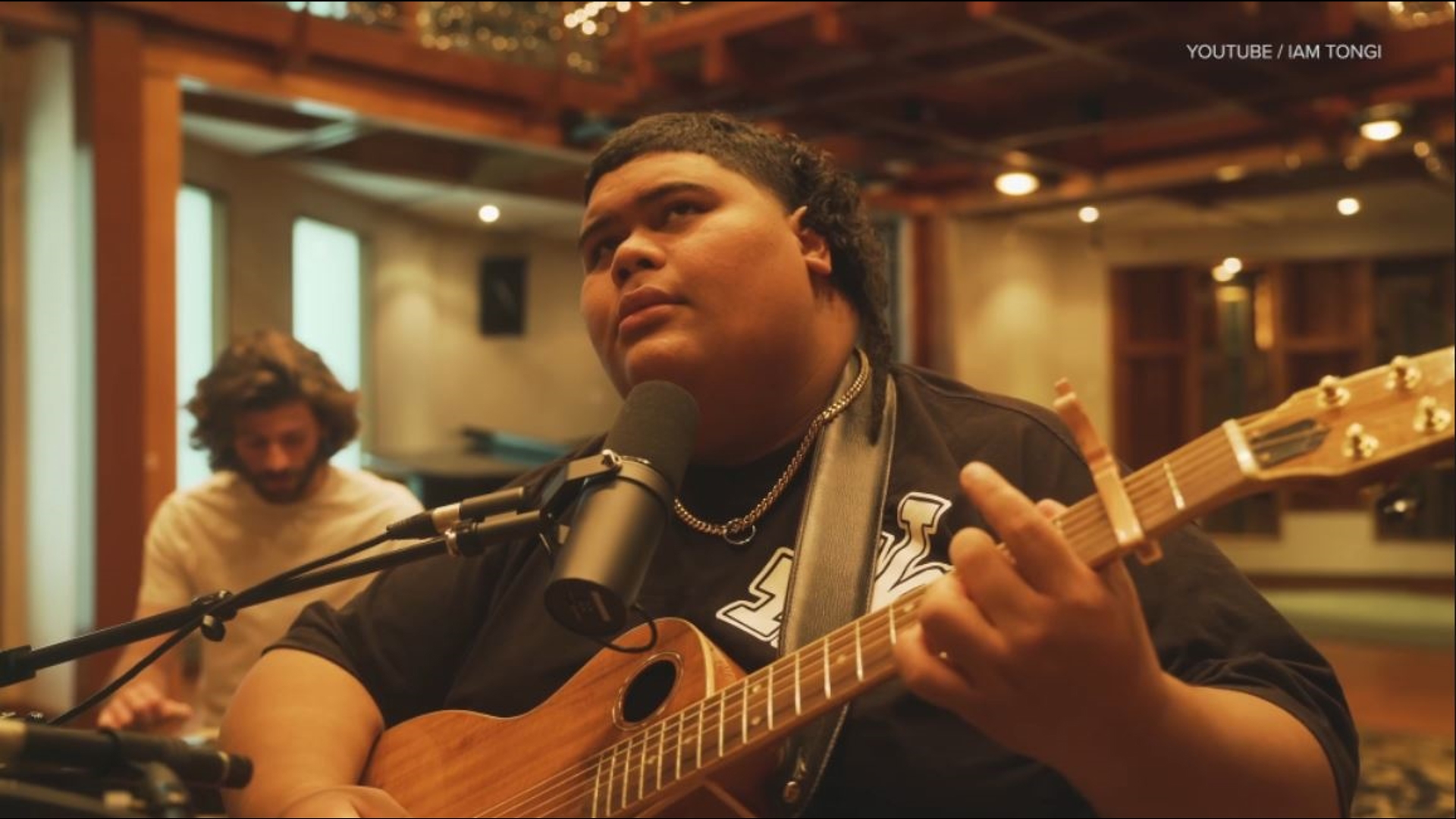 When he misses his late father, Federal Way's Iam Tongi watches the music videos they made. #k5evening