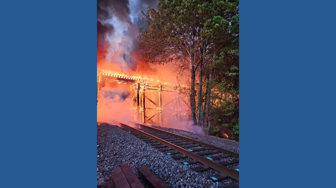 1 person suffers burns in fire in Snohomish