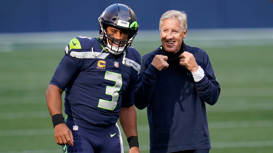 Running Backs Coach Chad Morton of the Seattle Seahawks looks on News  Photo - Getty Images