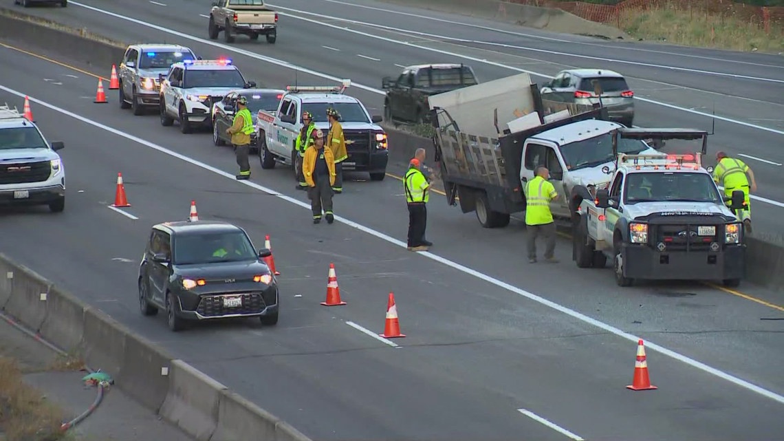 I-405 N in Bellevue fully open following morning crash | king5.com
