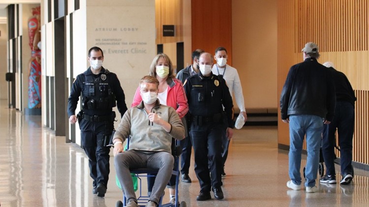 Everett police officer who was shot in the head released from hospital