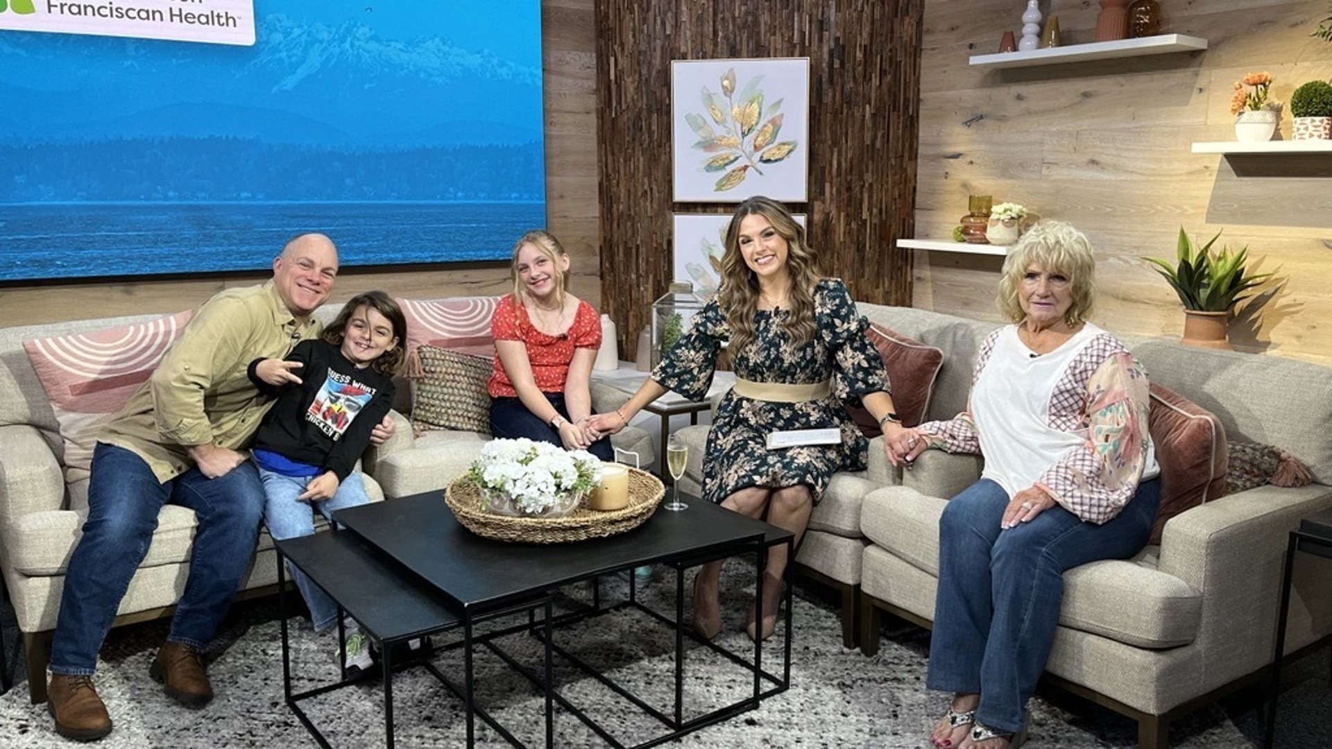 Amity's family comes to congratulate her on her final day. #newdaynw