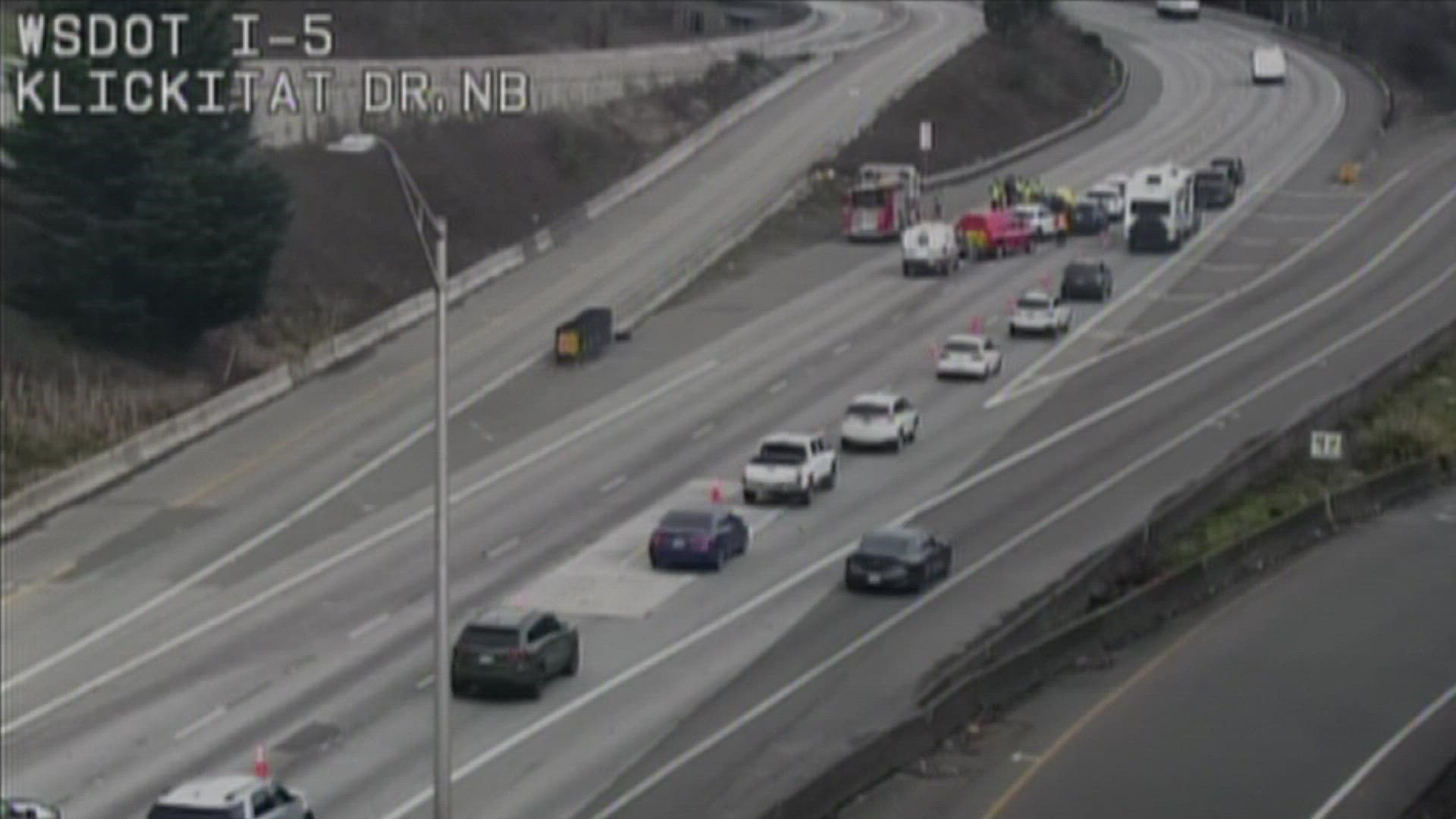 Deadly crash closes multiple lanes on I-5 near Tukwila | king5.com