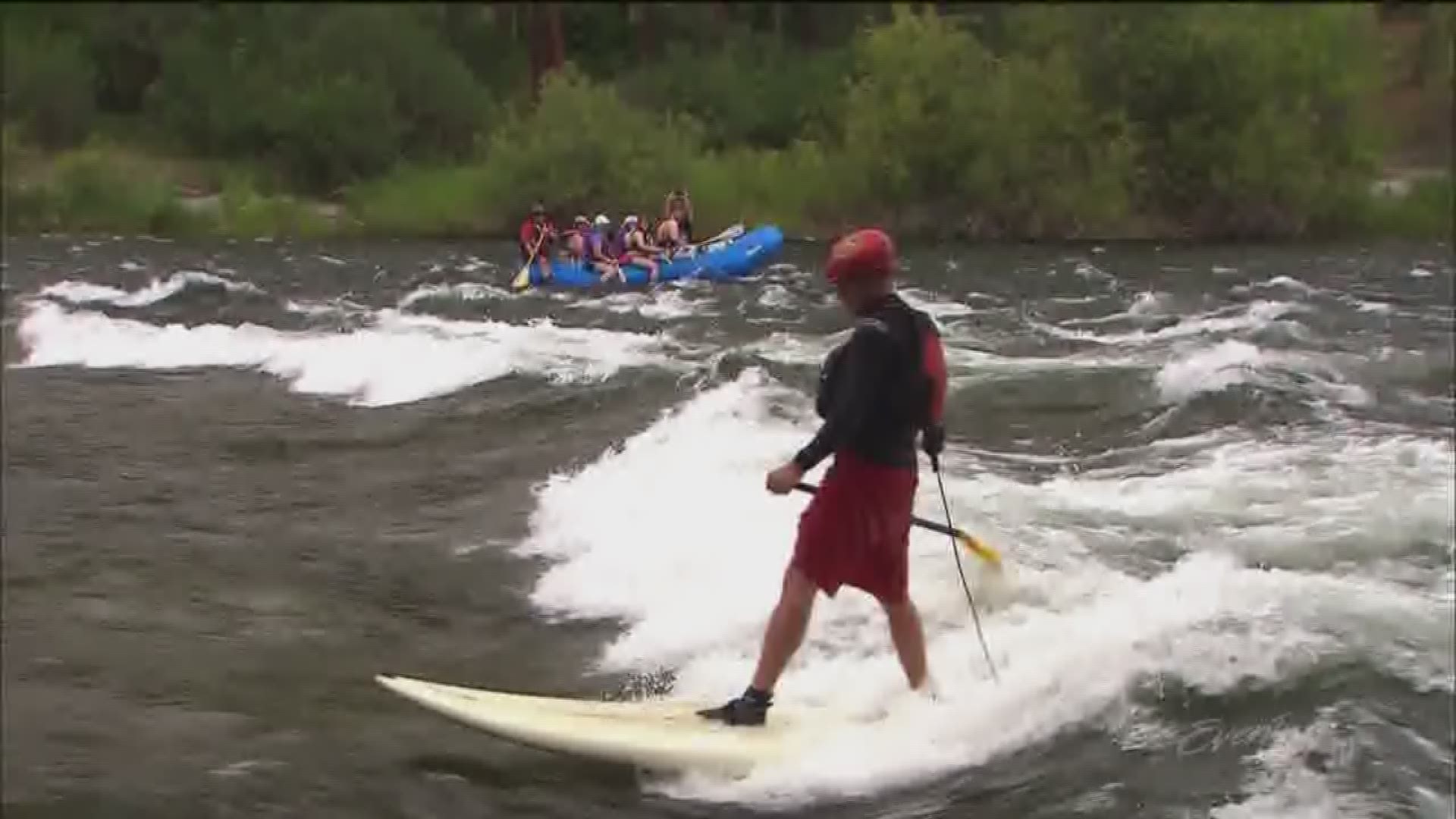 Ride the waves with stand-up paddle boarding in Leavenworth | king5.com