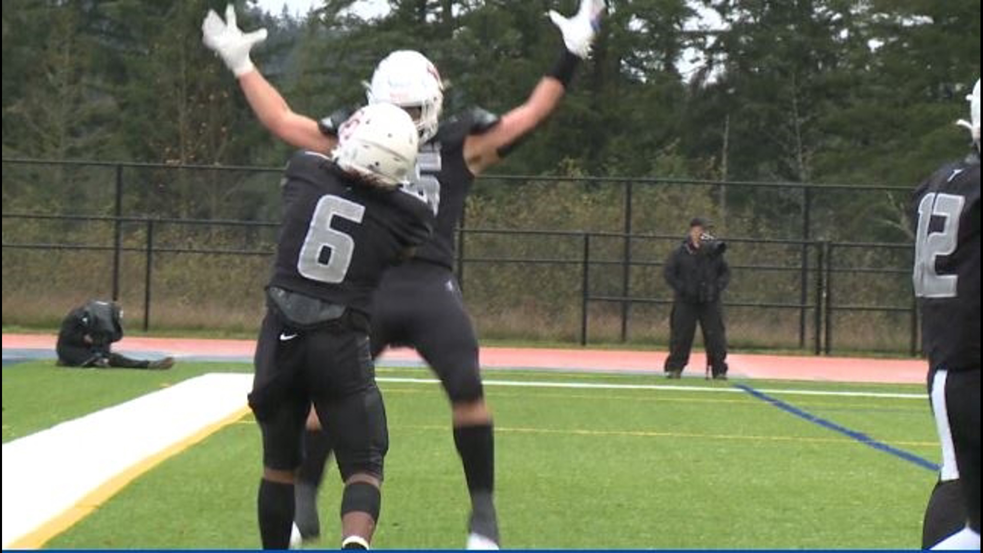 Highlights from Eastside Catholic's 37-6 win over Monroe in the first round of the State Playoffs