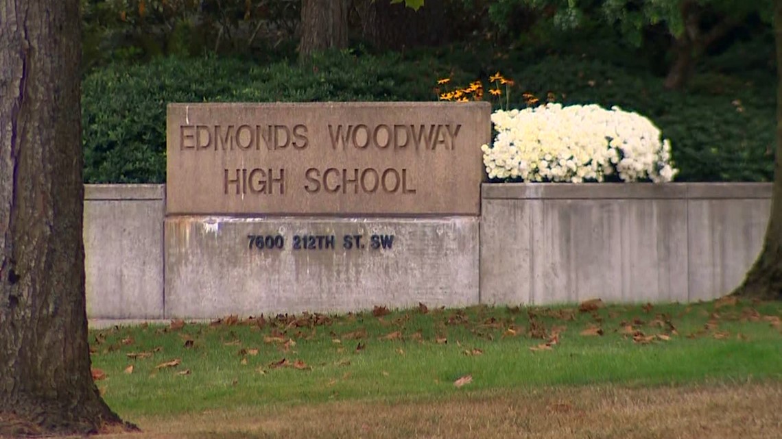 Student arrested for bringing loaded gun to Edmonds high school