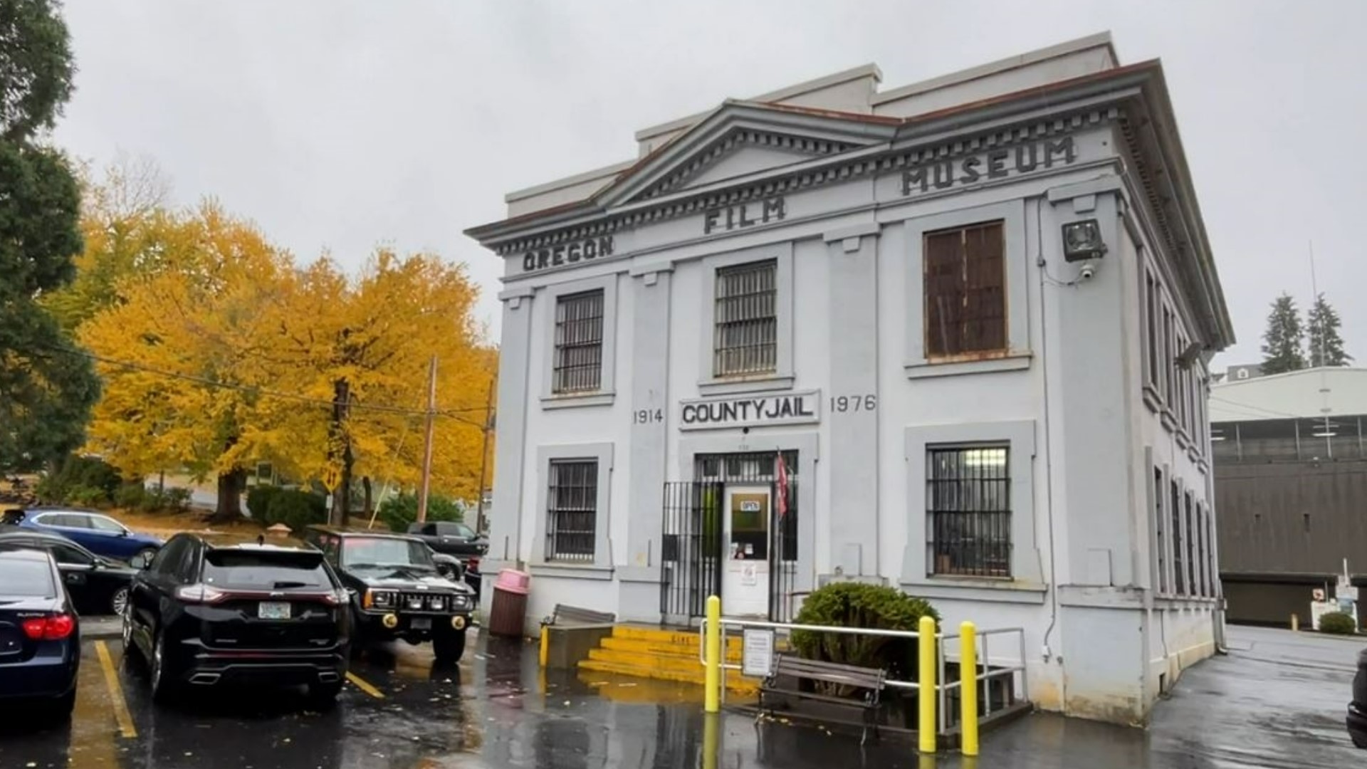 The old Clatsop County Jail and "Goonies" film location now houses the Oregon Film Museum. #k5evening