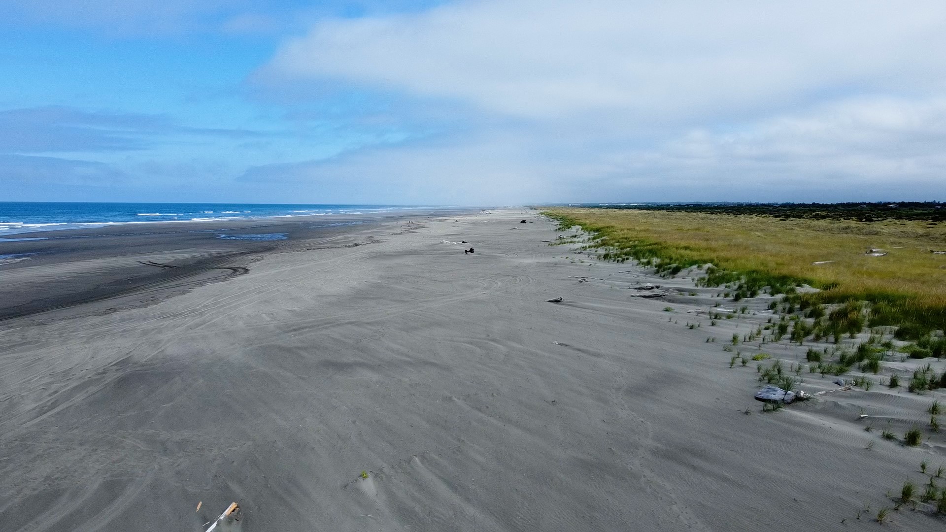 The Washington coast has many potential spots that can become a big hub for beach wrestling, which has many coaches trying to jump ahead of the game.