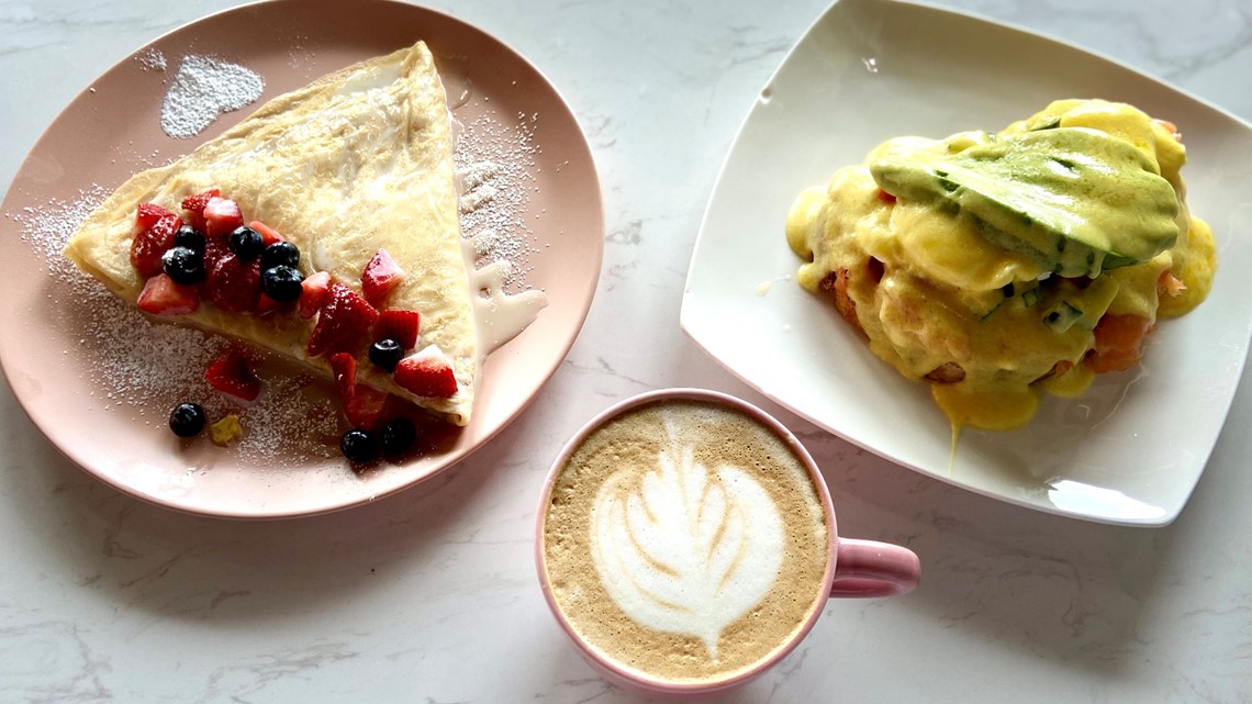 Kent café specializes in coffee, crepes, and sweet affirmations