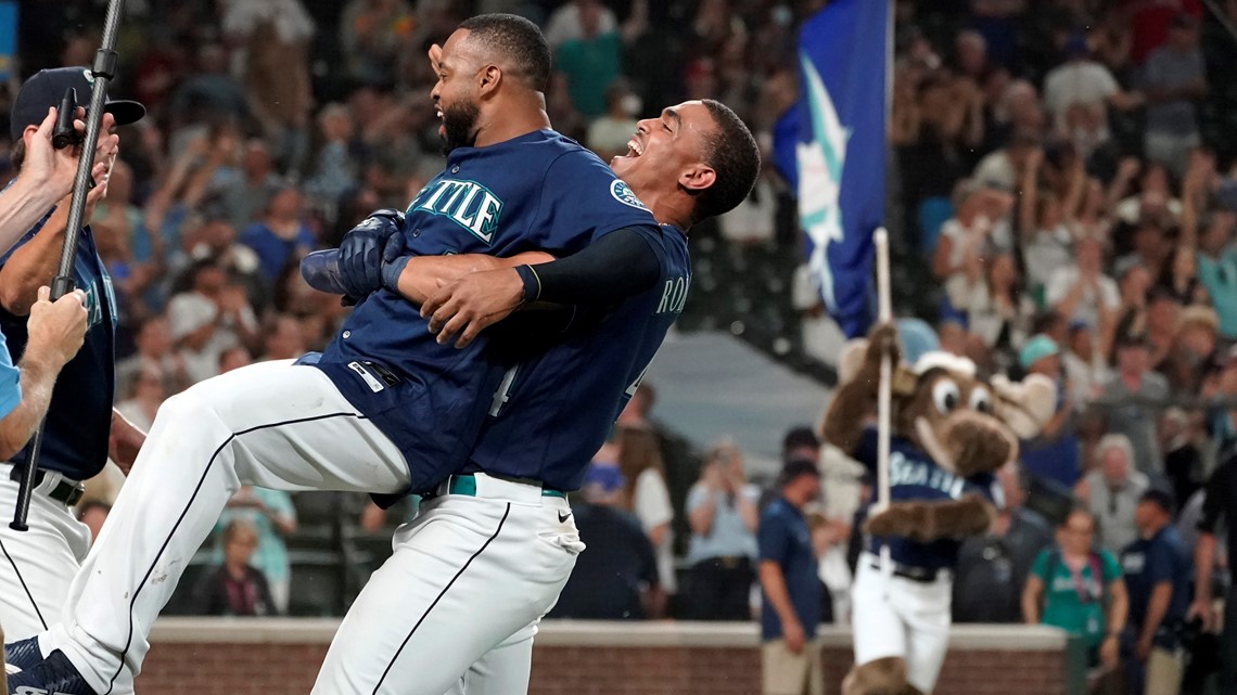 This Move By the Seattle Mariners is a Total Embarrassment - Fastball