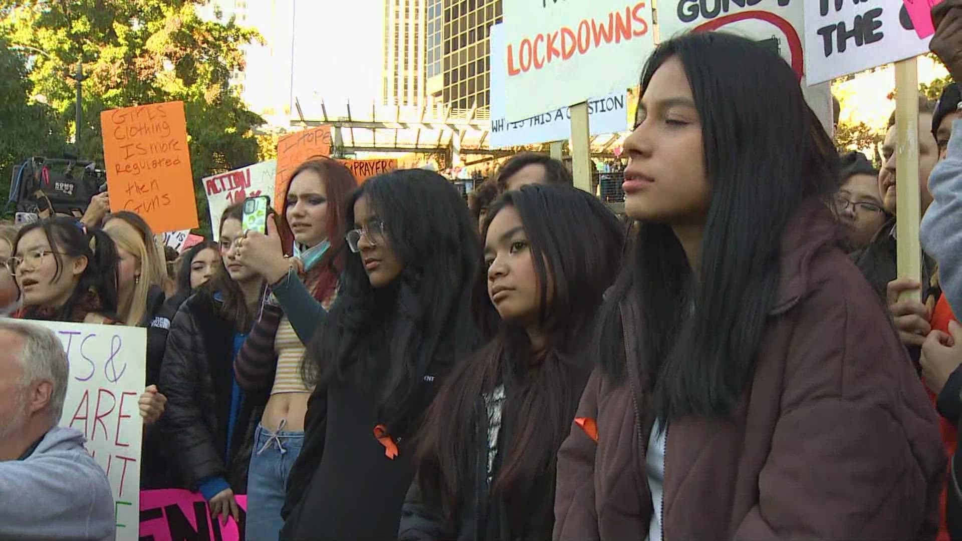 Ingraham High School Students Protest Gun Violence At City Hall | King5.com