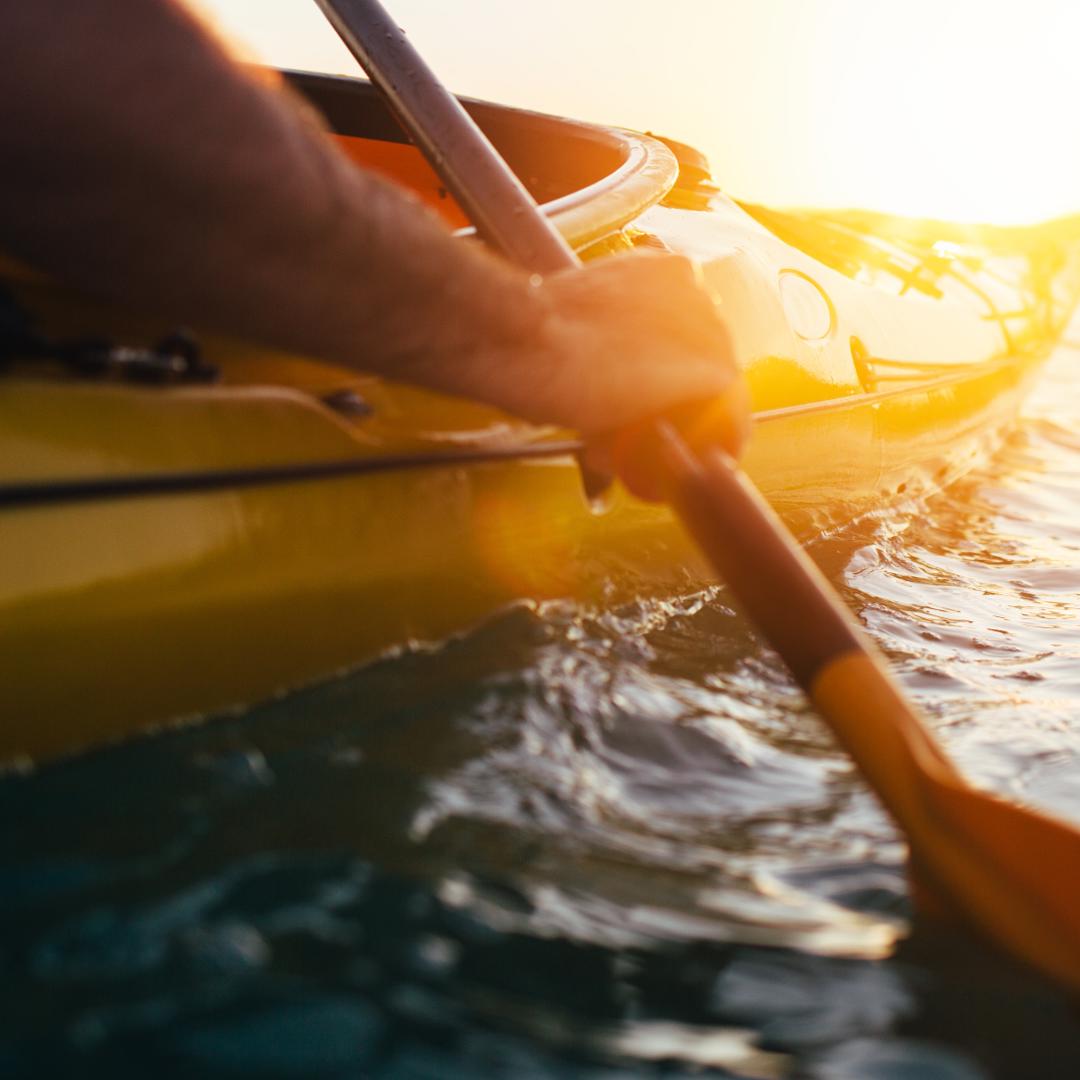 Chelan County deputies rescue kayaker in distress on Roses Lake | king5.com