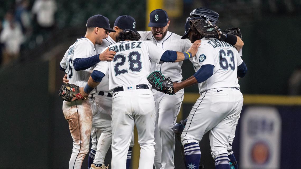 Mariners ditching gray road jerseys because of new MLB rules