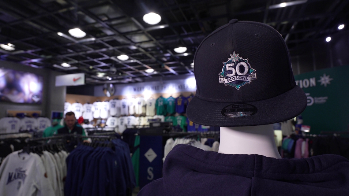 Y*q様 マリナーズブランケットQGAL-X Merch madness at Mariners Team Store | king5.com