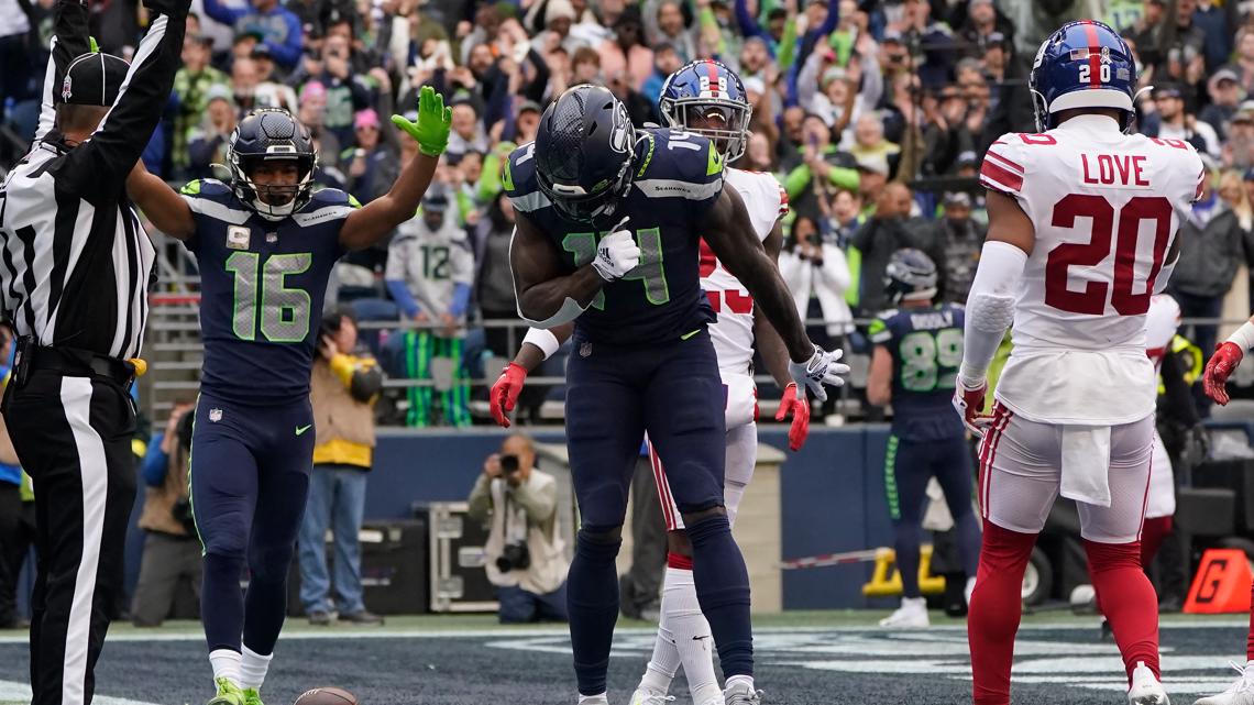 Seahawks defense lead win over Giants - Taipei Times