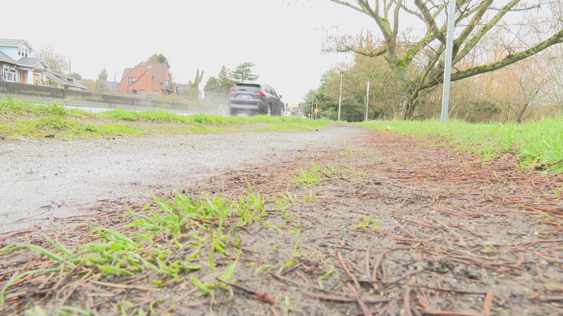 Cyclists in Seattle may soon be able to safely ride around the outer loop of Green Lake.