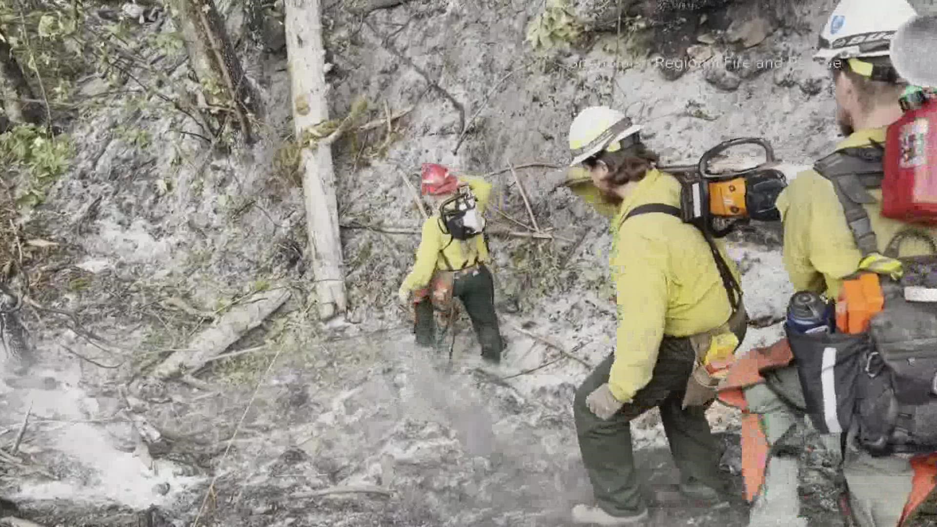 Team coverage Hundreds of homes threatened by Bolt Creek Fire