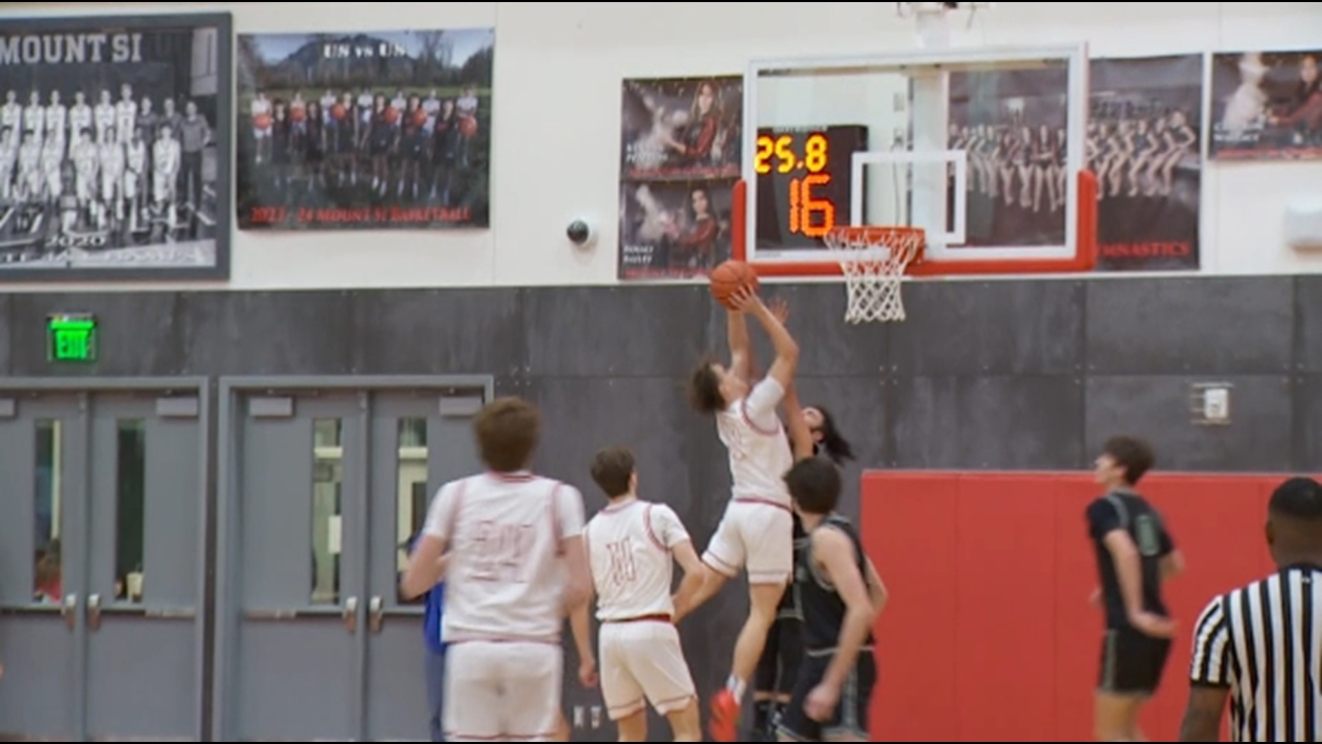 Highlights of the Mount Si boys 66-52 win over Jackson in the Wes-King Semifinals