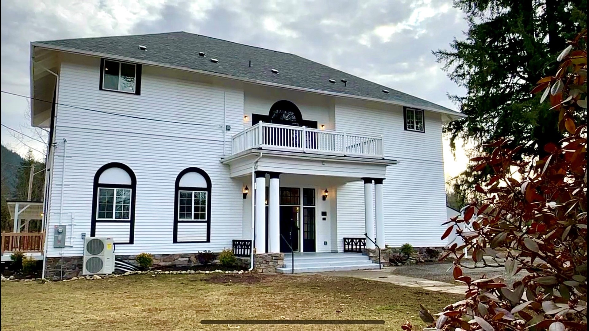 It was the longest continuously operating school in Washington state history. #K5evening