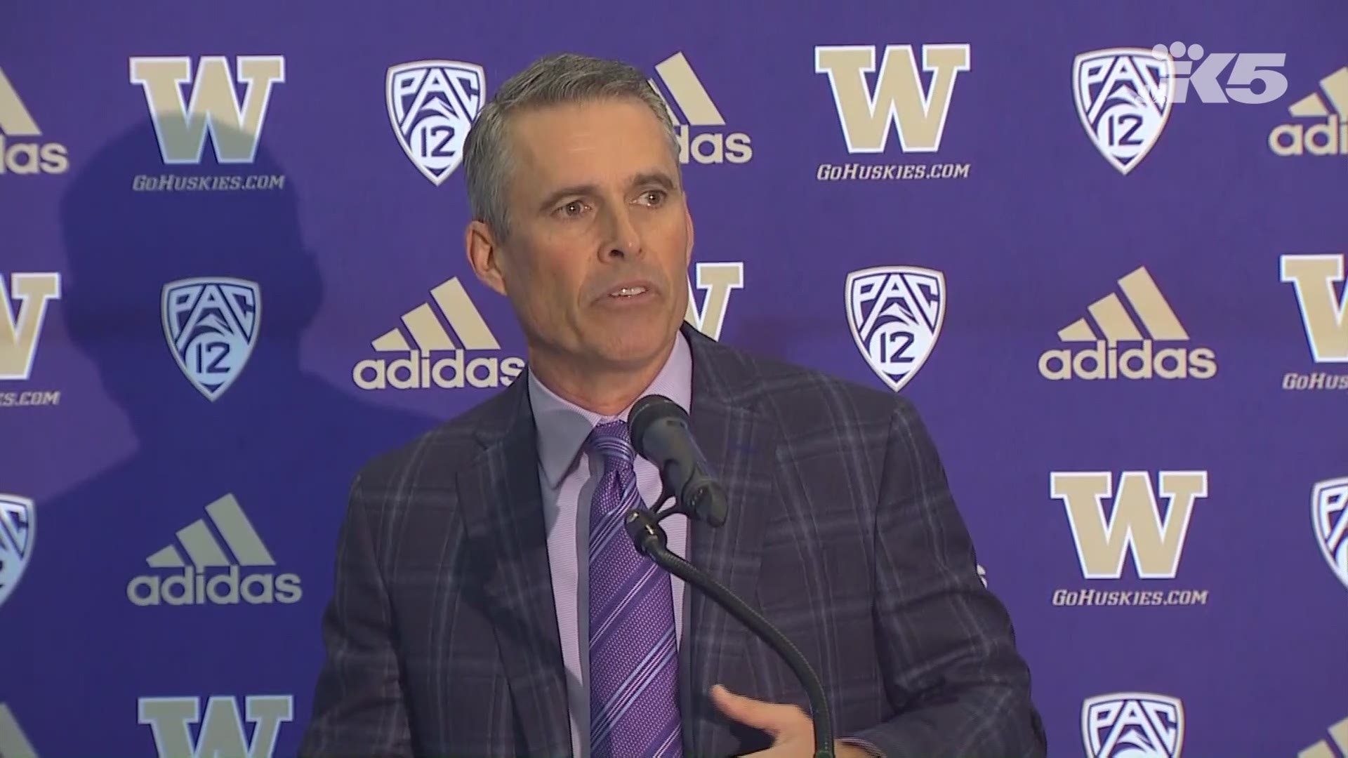 University of Washington head football coach Chris Petersen announces he is stepping down.