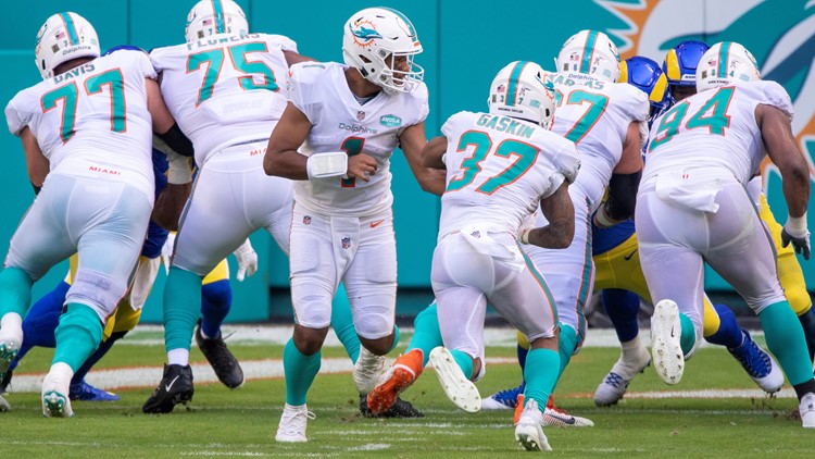 Dolphins' Myles Gaskin placed on IR with knee injury