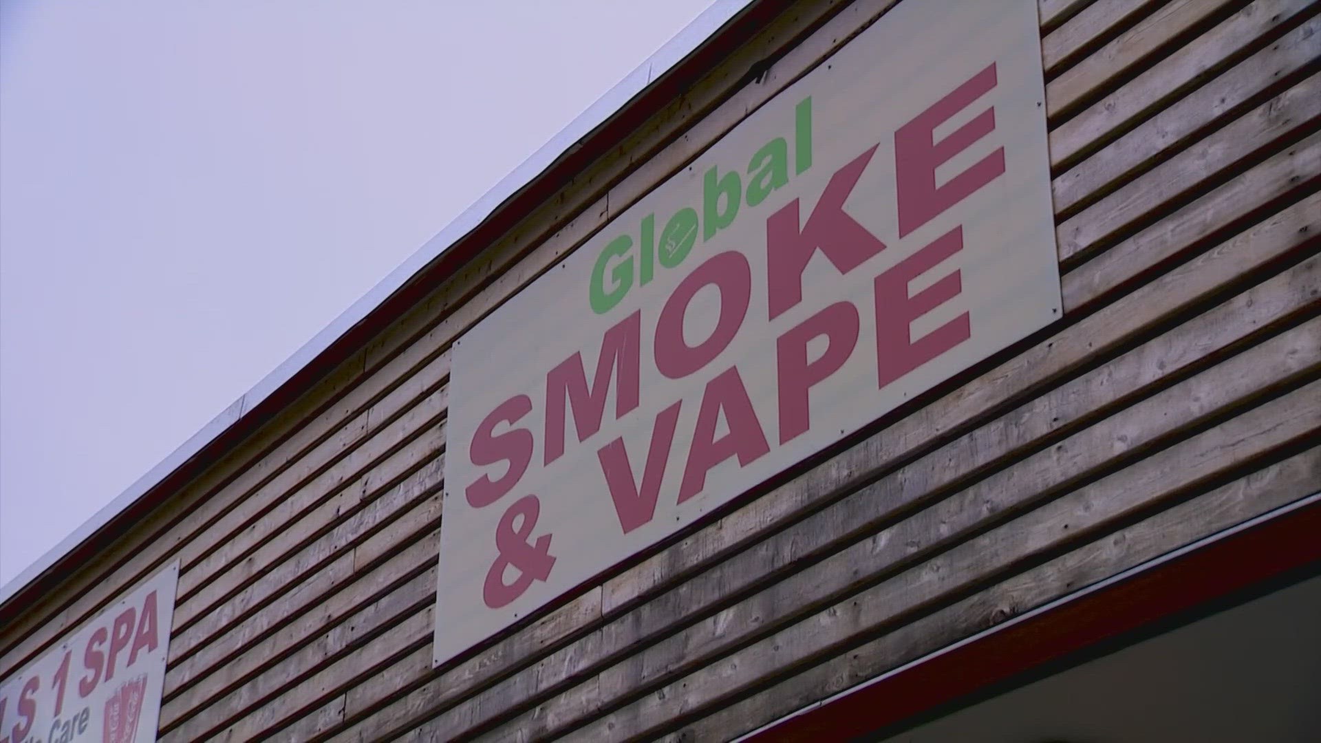 West Seattle smoke shop Global Smoke & Vape has now been hit by burglars for the eight time in a one month period. Thieves also damaged the pizza shop next door.