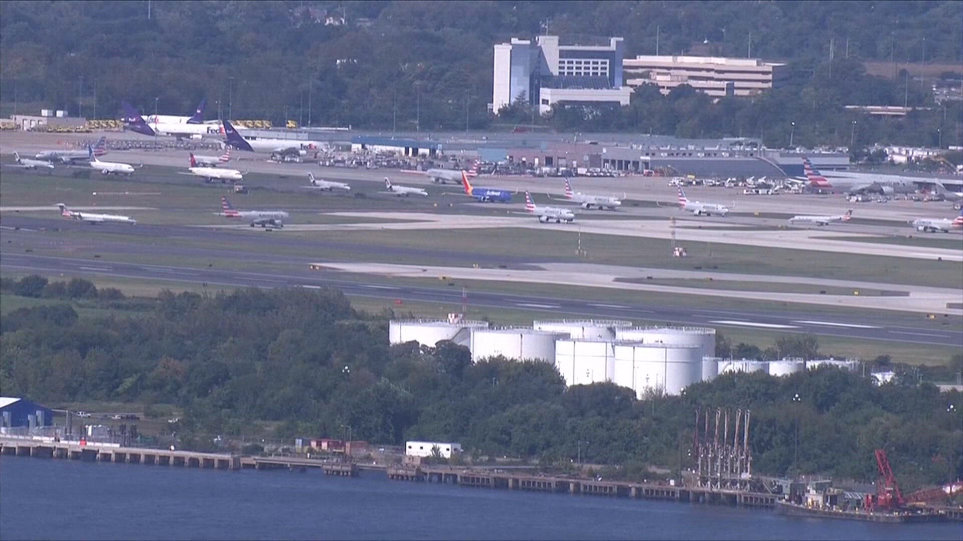 Ground stop at major East Coast airports affecting arrivals, departures