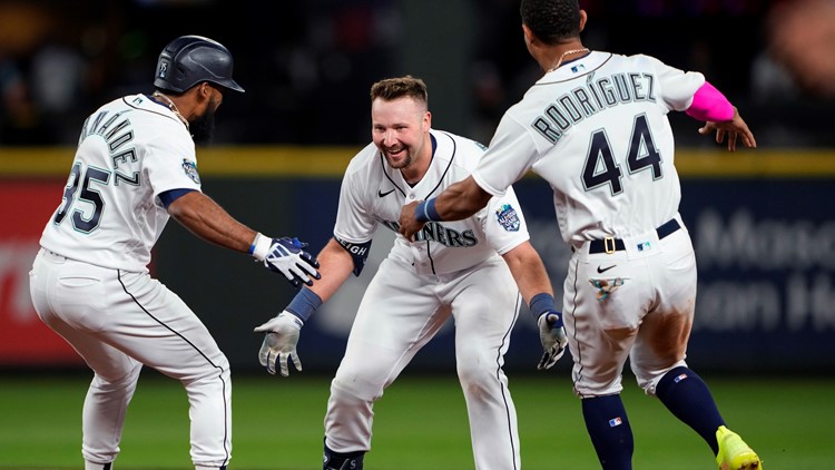 Cal Raleigh's RBI single in 10th inning gives Mariners 1-0 win over Yankees