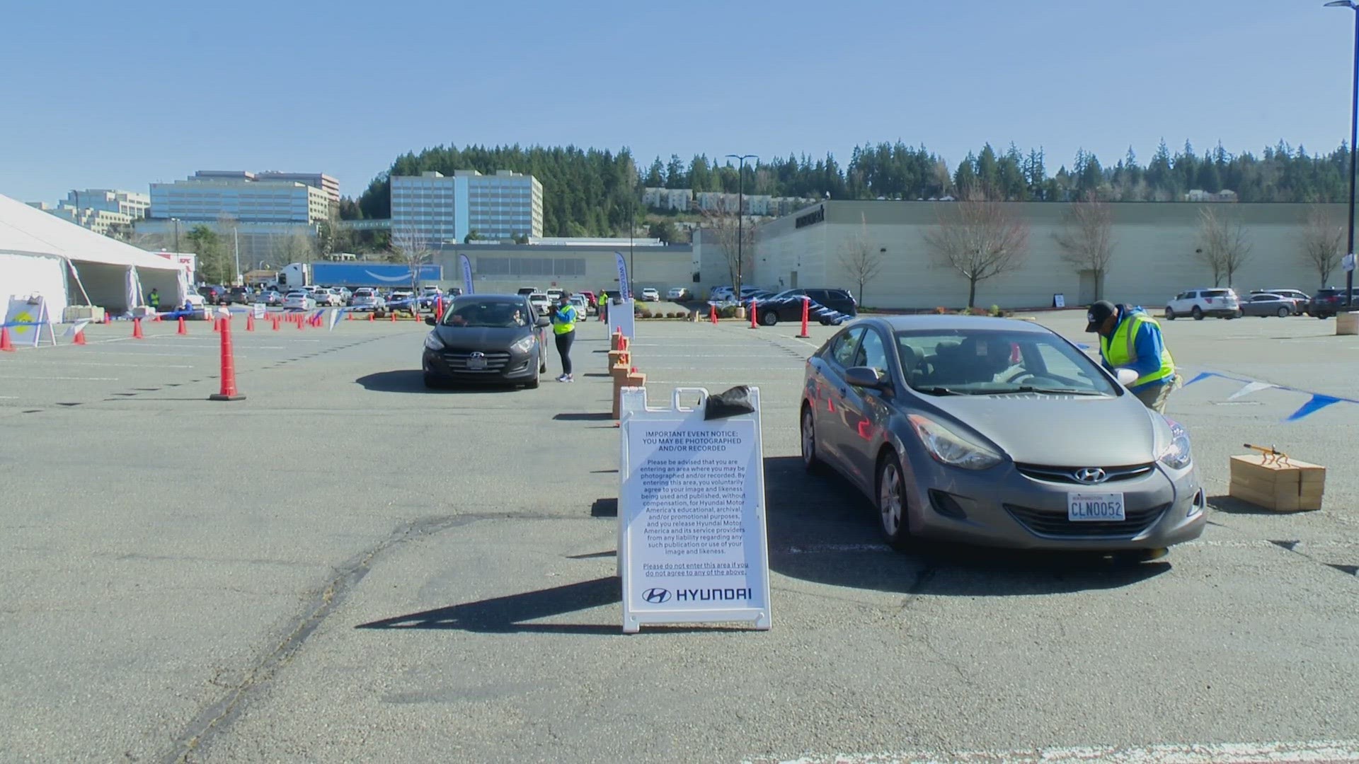 Hyundai teams up with police departments to host anti-theft software  installation events