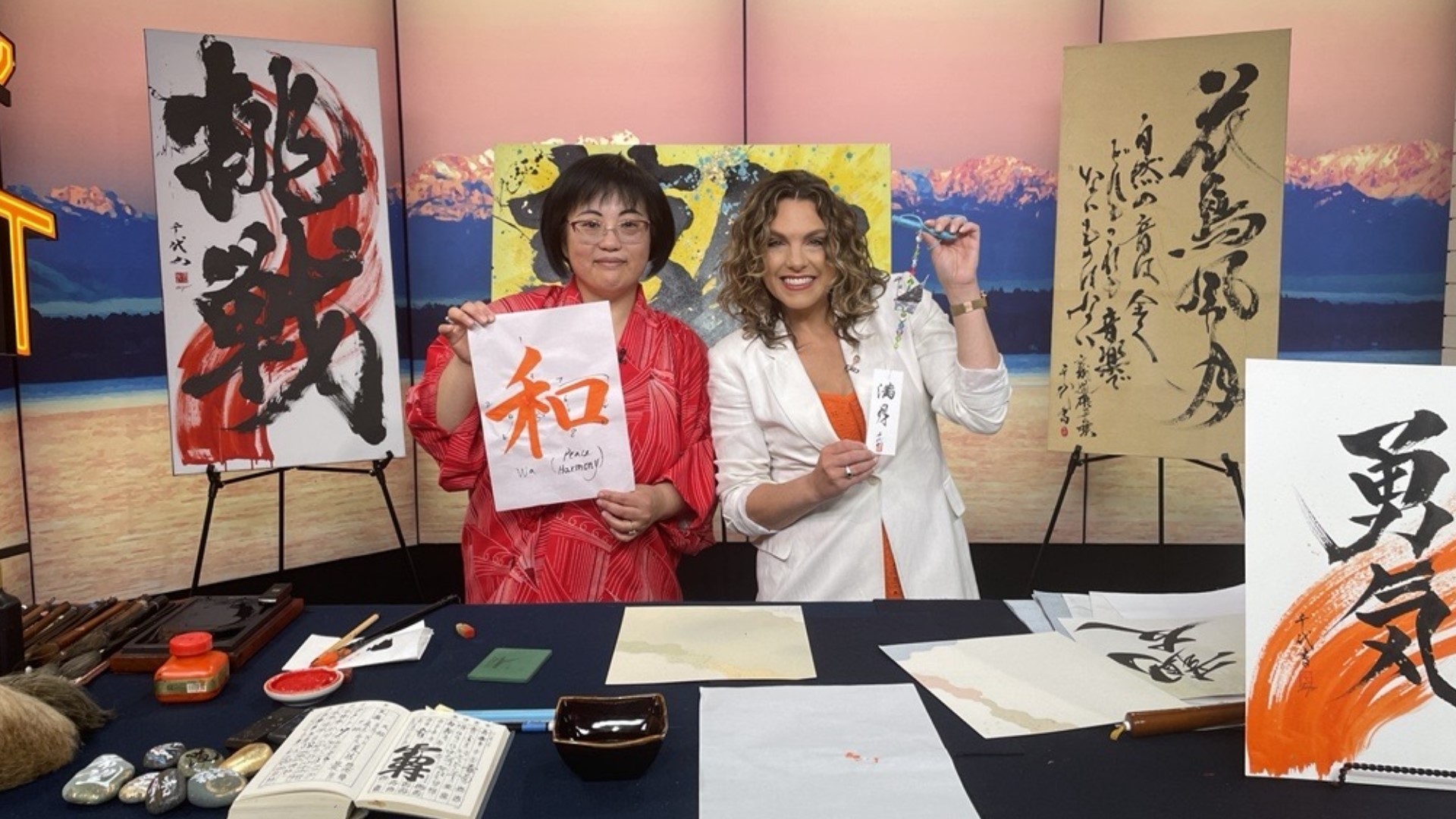 Chiyo Sanada, a Japanese calligraphy artist, shows us how she creates her artwork. #newdaynw