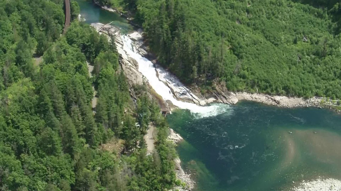 Search for Tacoma man who slipped at Sunset Falls near Index - Vimarsana News