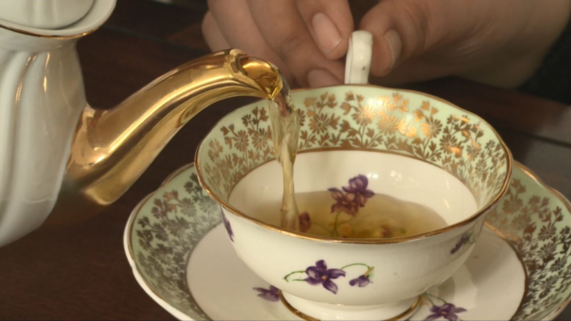 Lola's Traveling Tea Party in Seattle delivers English or Filipino-inspired tea boxes to doorsteps. #k5evening