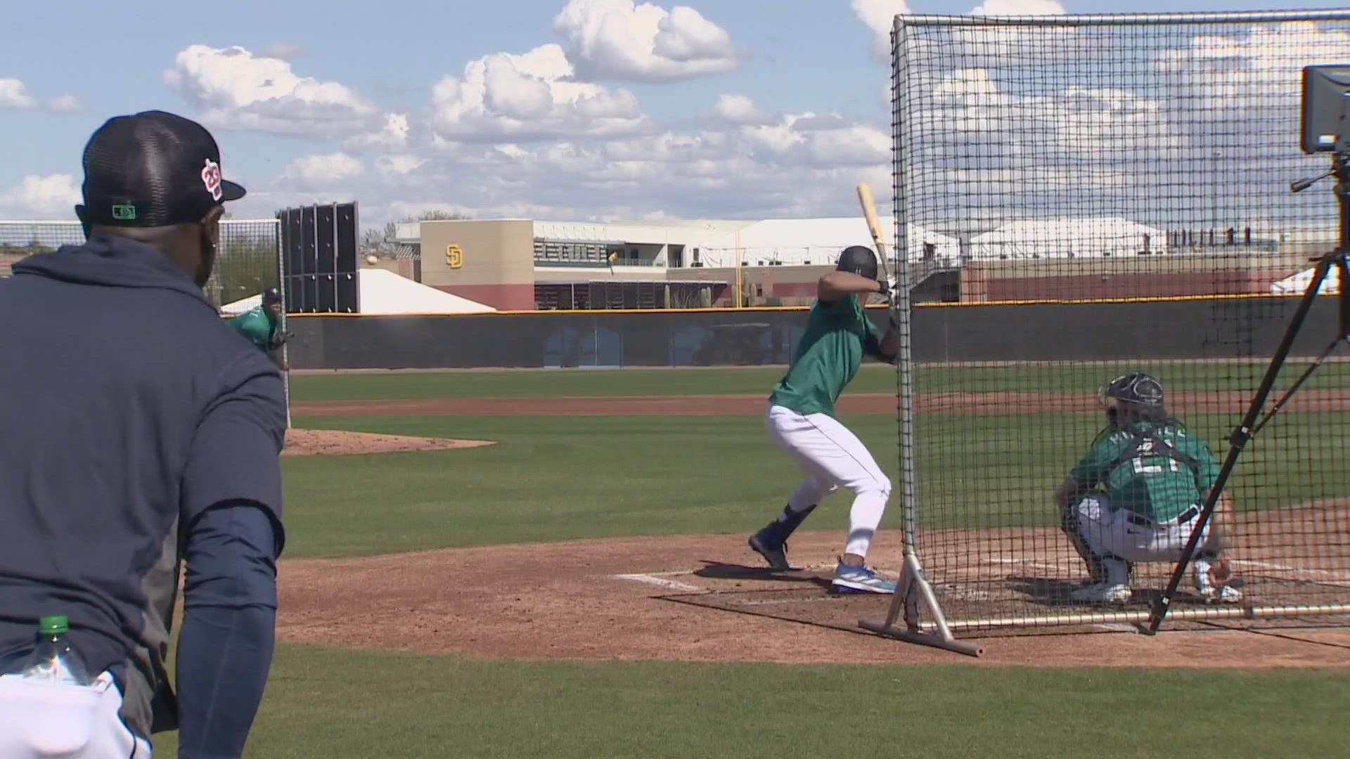 Seattle Mariners hold first official full squad workout in Arizona