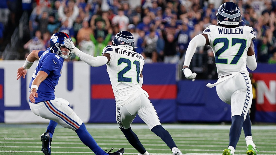 Seahawks dominate Giants behind breakout Devon Witherspoon performance 