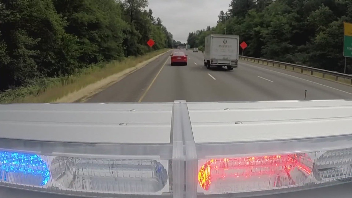 Bill: Police would not be able to stop drivers for broken headlights,  recently expired tabs