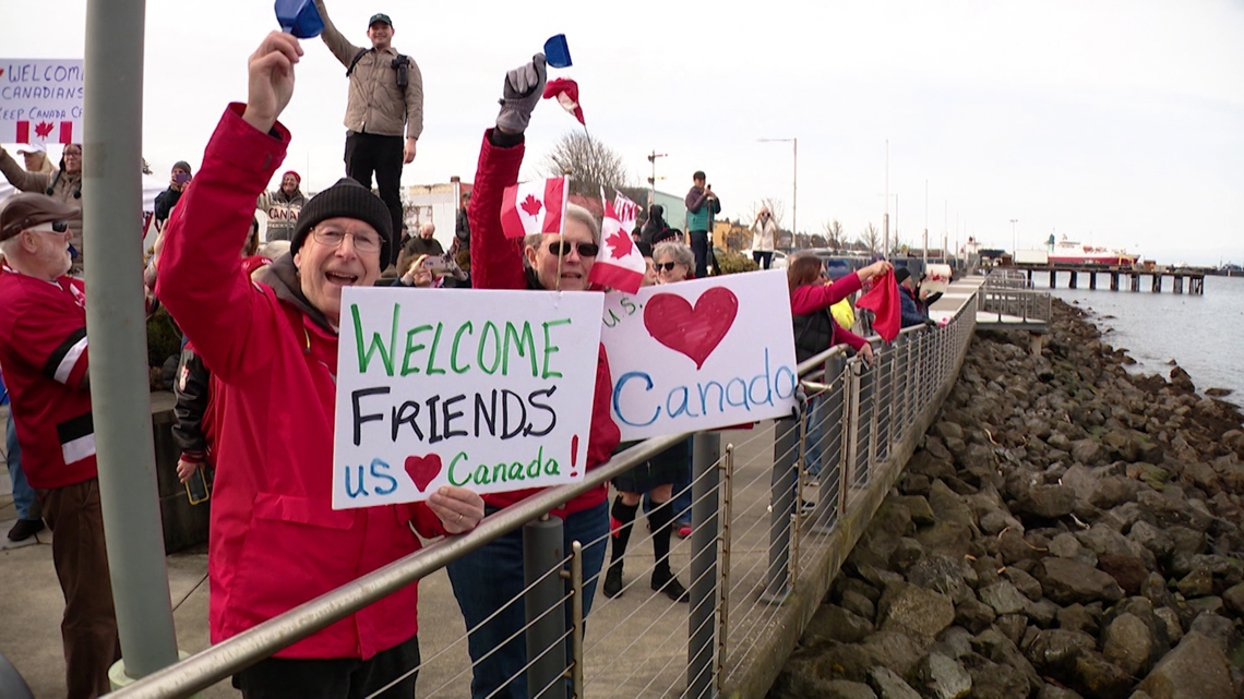 Port Angeles residents bridge political divide with warm welcome for Canadian tourists