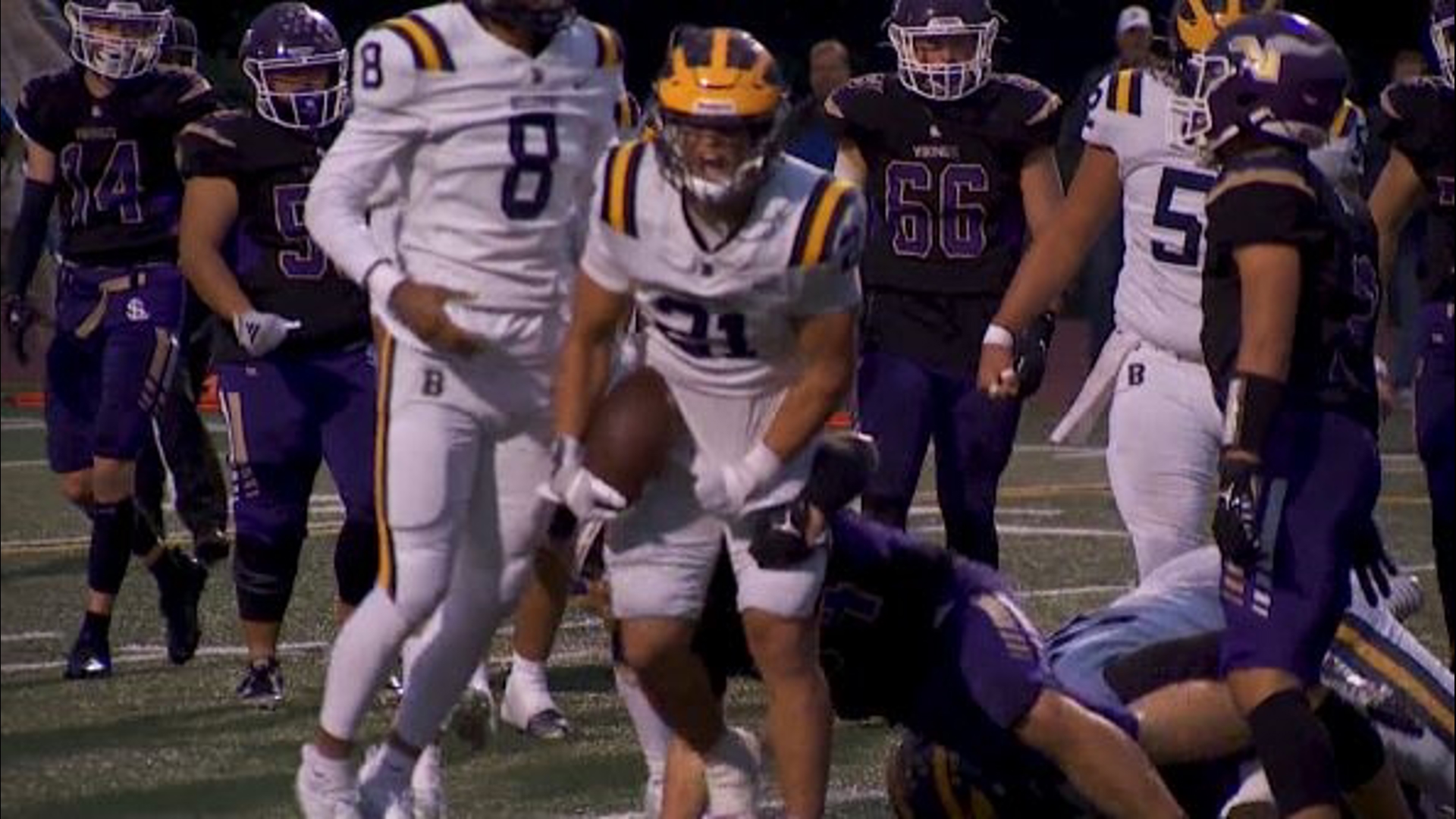 Highlights of Bellevue's 31-21 win over Lake Stevens in the BIG Game.  Chris Egan reports.