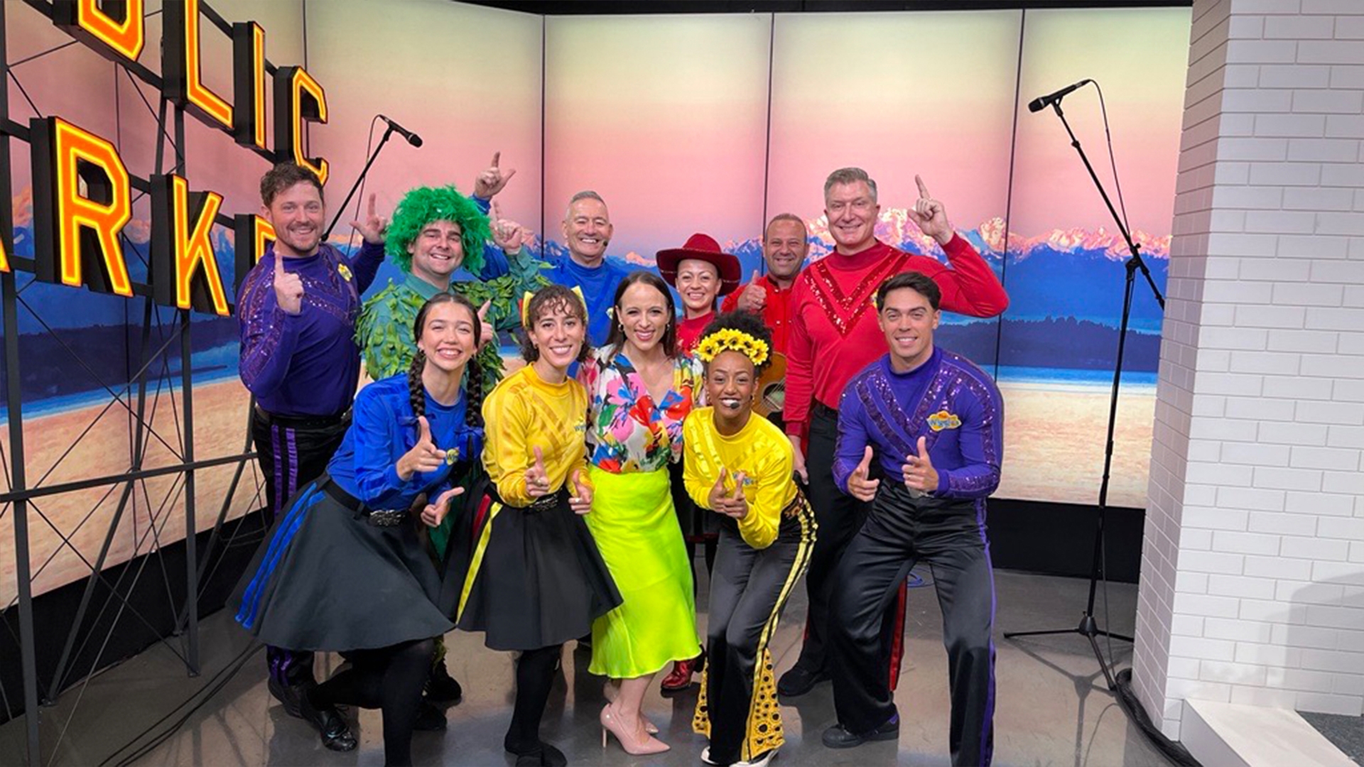 The Wiggles perform "Rattlin' Bog" ahead of their Bouncing Balls Tour which opens June 3 at 6 p.m. #newdaynw