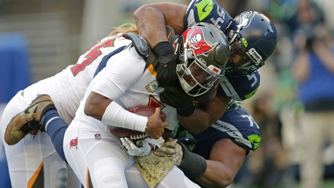 Russell Wilson throws five touchdowns as Seattle Seahawks outlast Tampa Bay  Buccaneers 