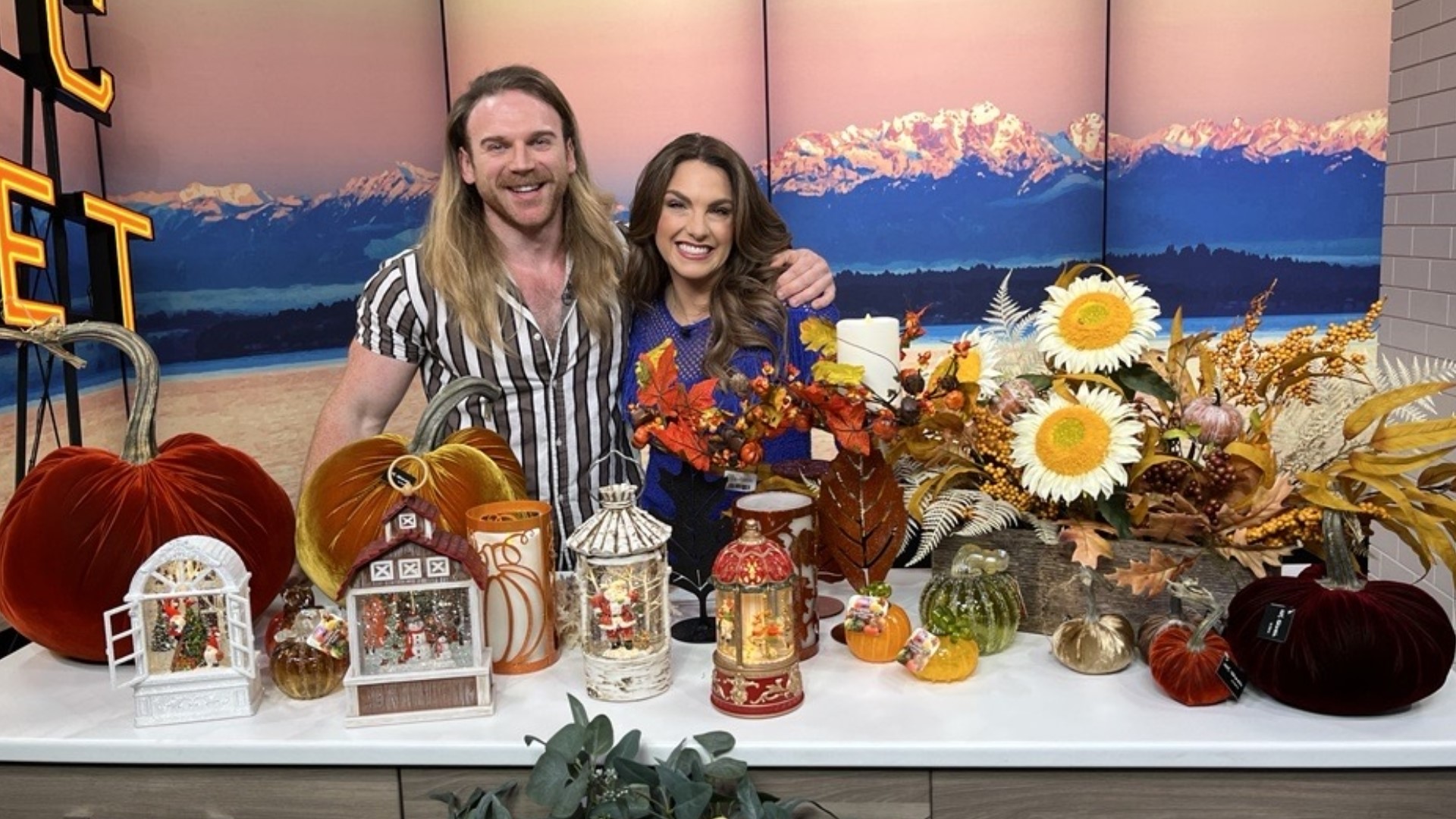 Jim Cook from White Barn Decor gives us some fall inspiration as well as a look ahead to some Christmas decorations.