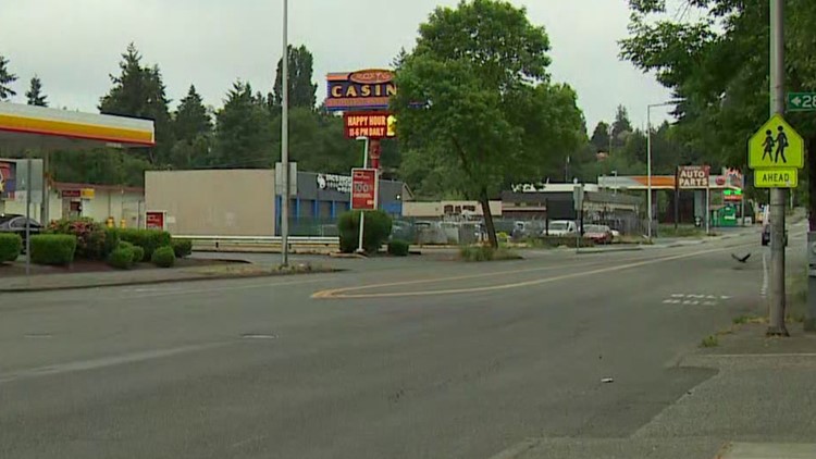 1 dead, 1 in critical condition after shooting at Roxbury Lanes, suspect arrested