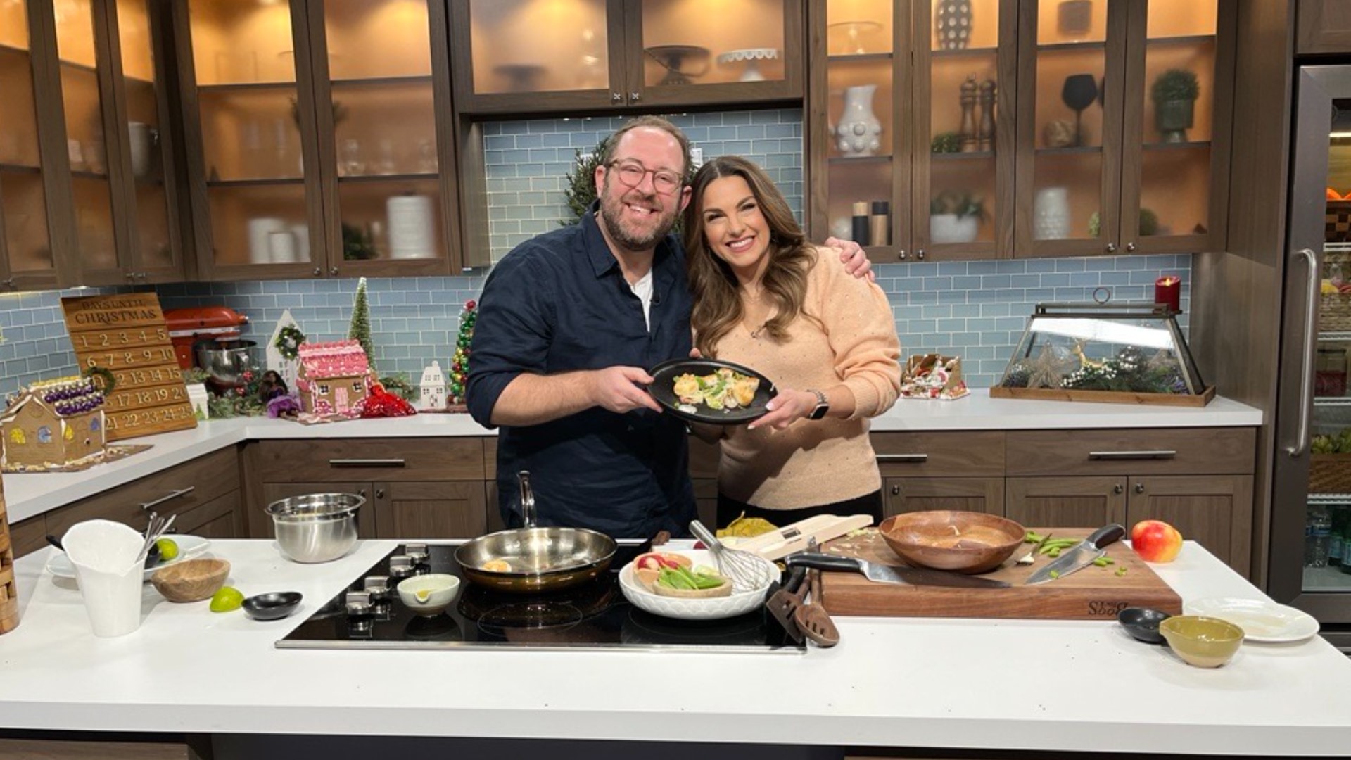 Joel Gamoran shares a scallop salad recip from his new show "Homemade Live" which airs on PBS.