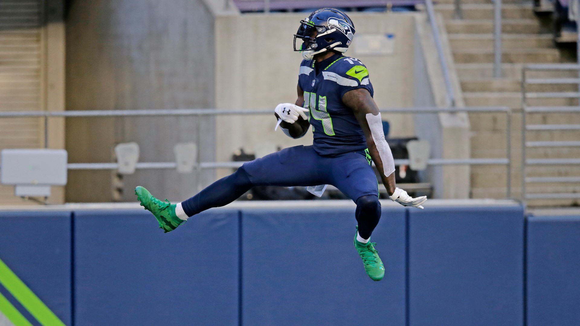 NFL football returned to Seattle Sunday as the Seahawks played the New England Patriots in an empty CenturyLink Field.