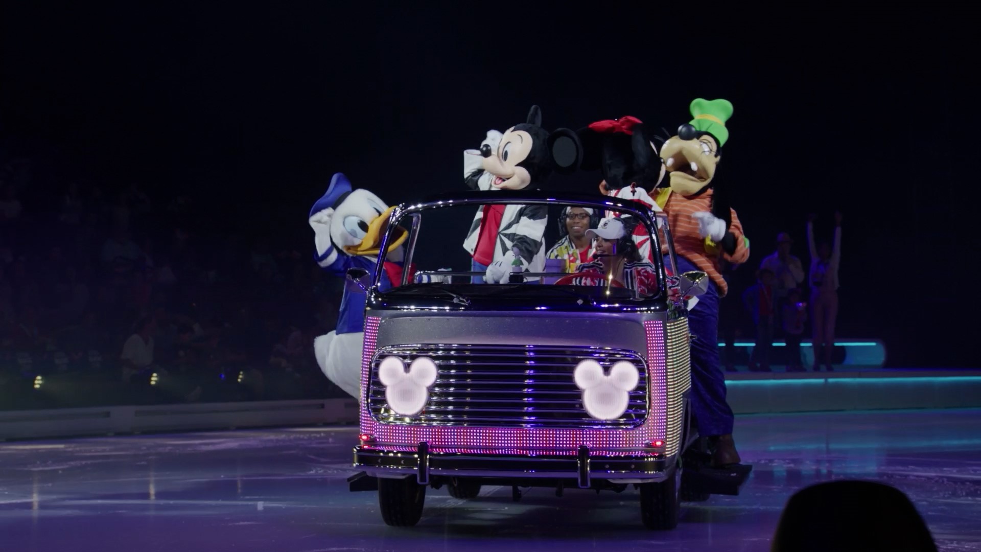 Hit the road with Mickey Mouse and his pals at a Disney On Ice Road Trip Adventures show! #k5evening