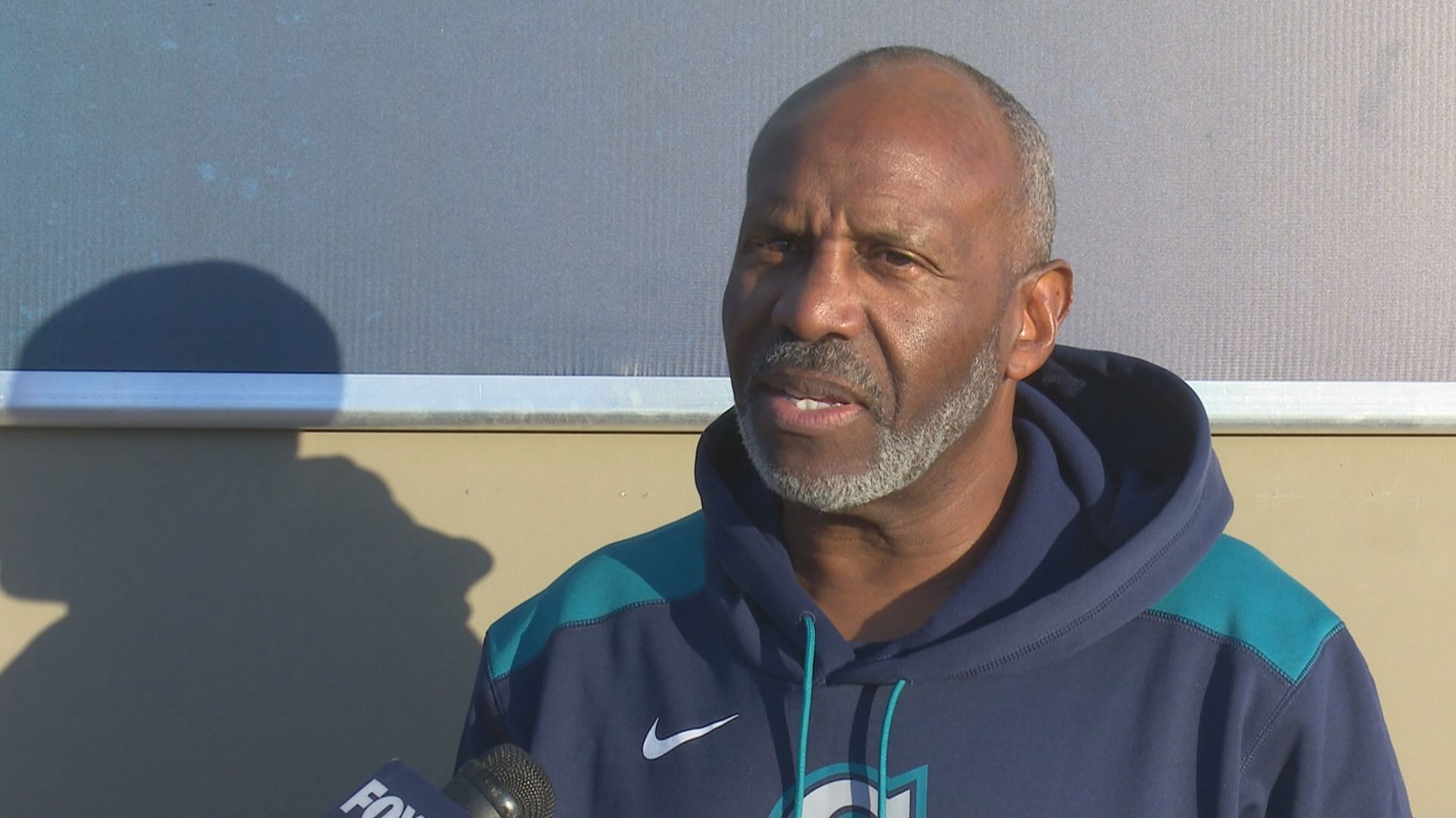 Former Mariner Alvin Davis gives advice to players during Spring Training, and Mariners players share how they're feeling ahead of the 2025 season.
